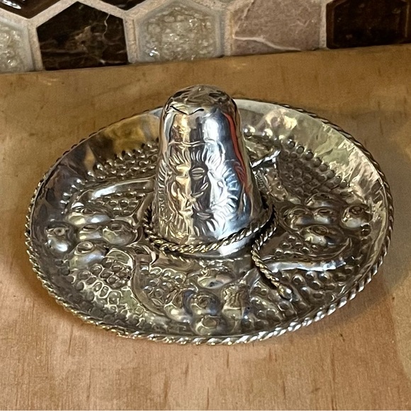 Vintage Mexico Sterling Silver Sombrero Hat Ring Tray - Picture 9 of 9